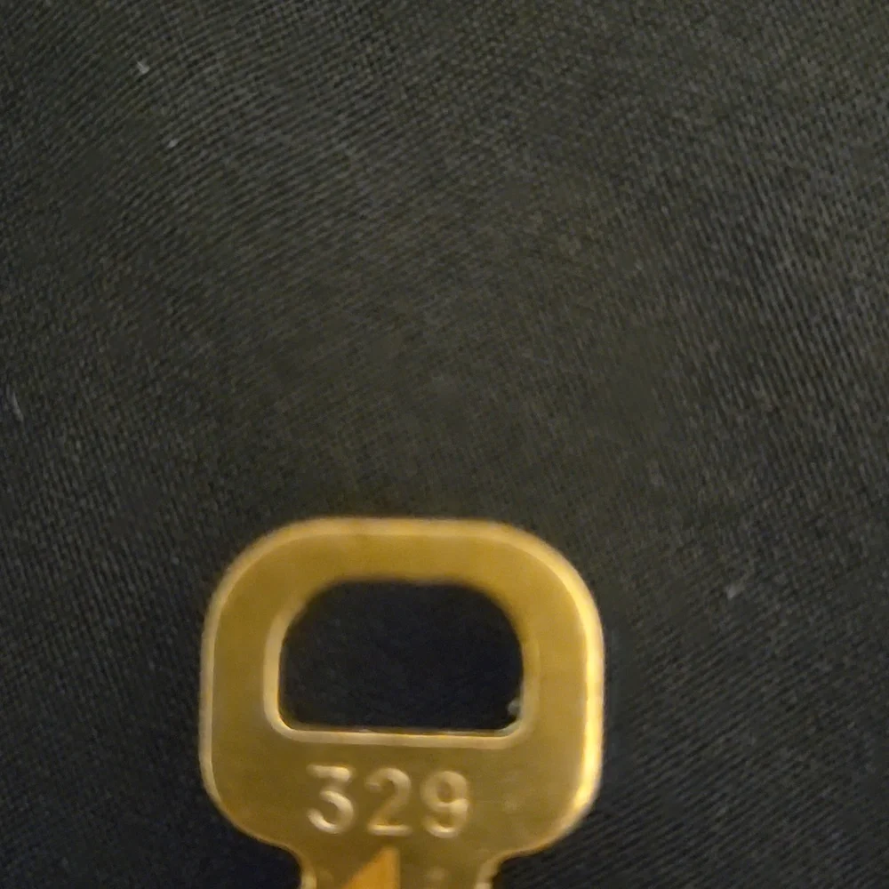 Louis Vuitton Gold Padlock Jewelry - Picture 3 of 3